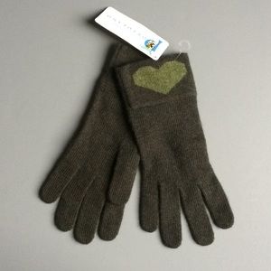 PORTOLANO // dark green wool & angora gloves